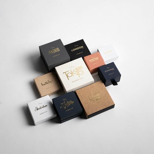 Boîtes à Bijoux Sur Mesure : Des Solutions Élégantes pour le Rangement et la Présentation