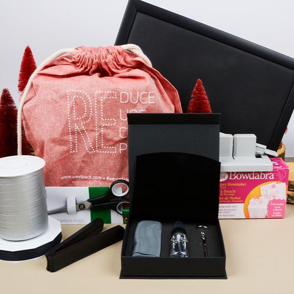 It's time for this year's bonus gift!