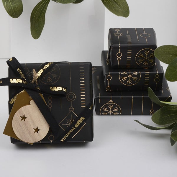 AW22 Christmas - Black & Gold (2)