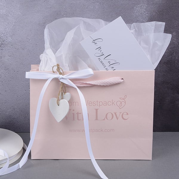 SS23 Valentine - Carrier bag (1)